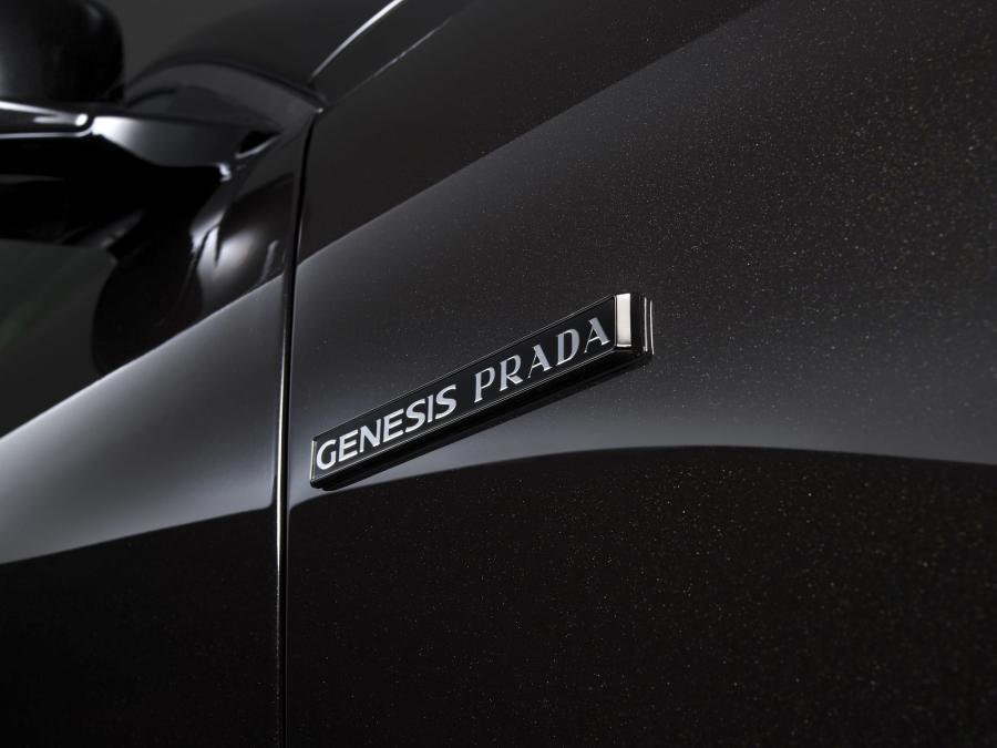  Hyundai Genesis Prada 2011 года  (фото 3 из 15)
